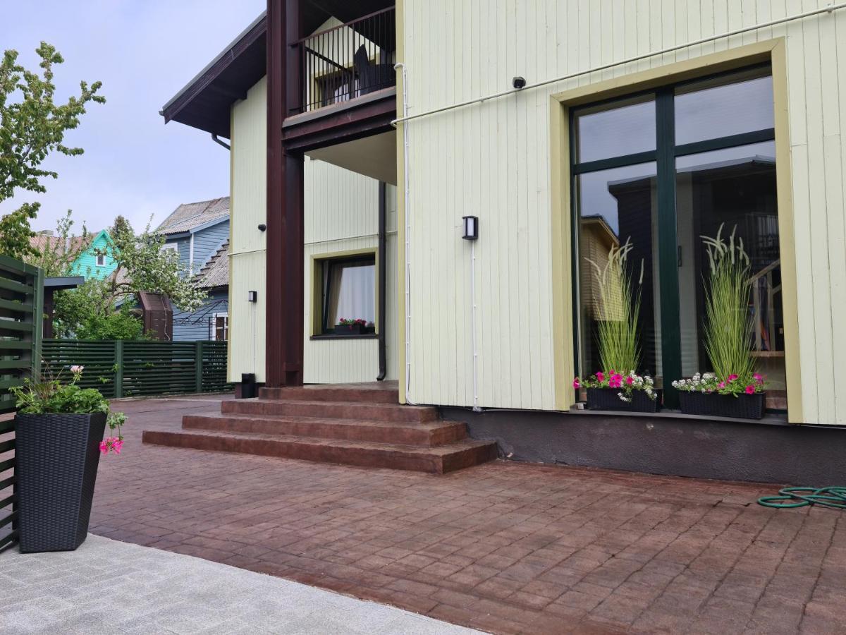 Medziotoju Kiemelis Hotel Palanga Exterior photo